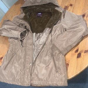 CI Sono -  NWOT women’s lightweight tan lined jacket - Size Large
